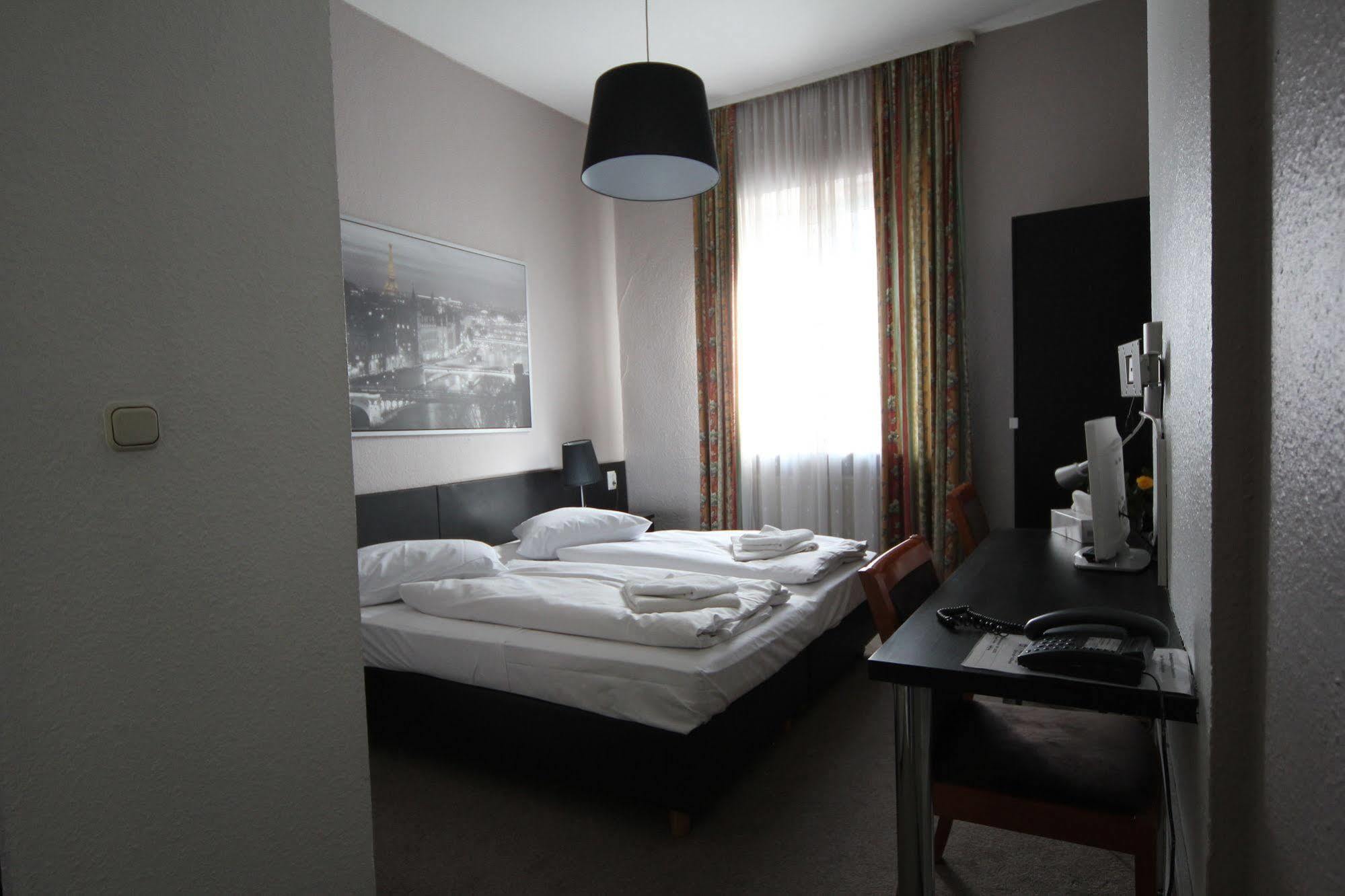Carlton Hotel Frankfurt am Main Kültér fotó