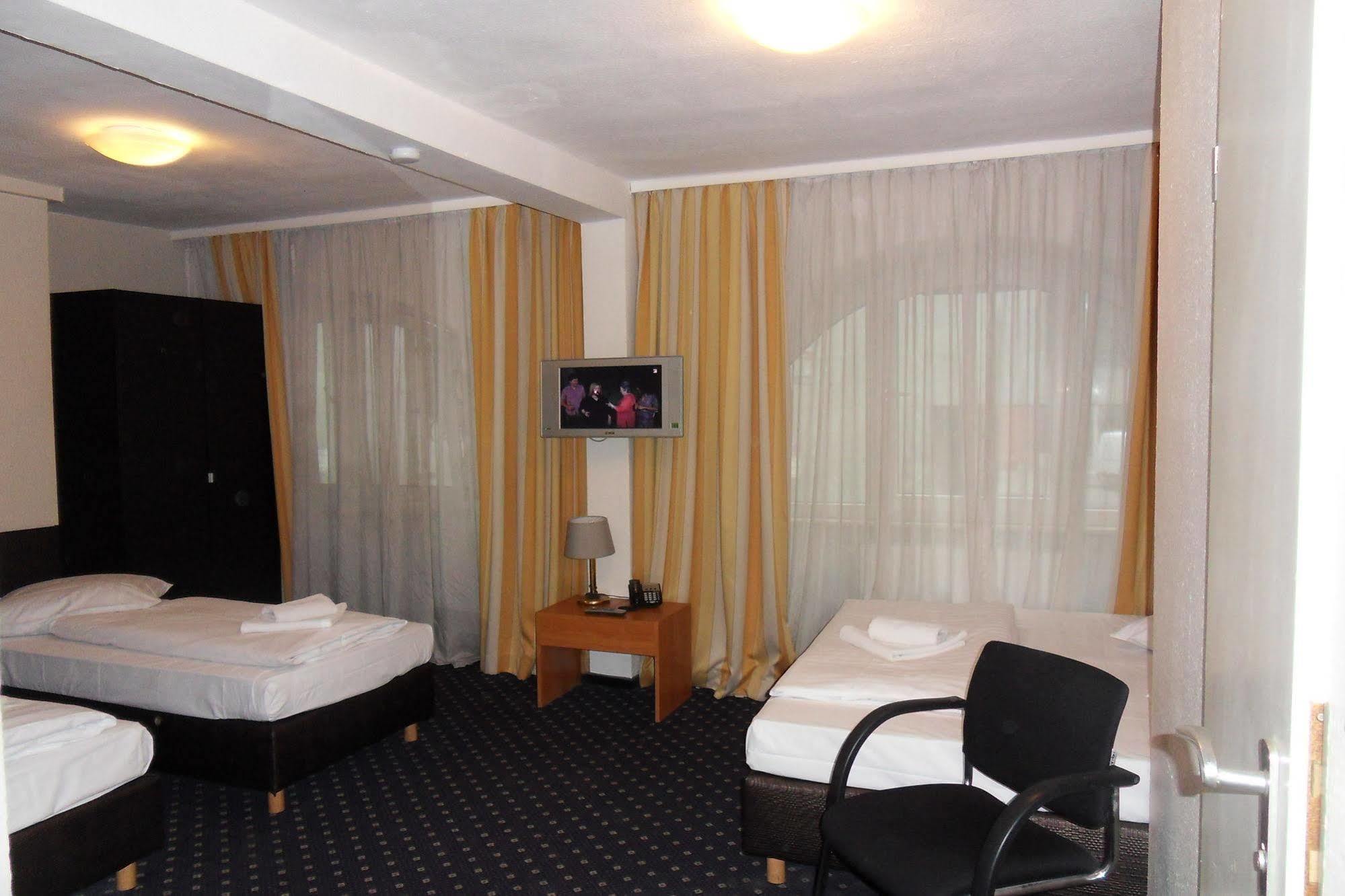 Carlton Hotel Frankfurt am Main Kültér fotó